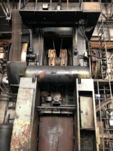 Presse de forgeage à chaud TMP Voronezh KB8544 - 2500 tonne (Photo 2)