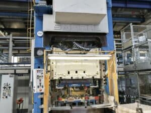 Presse d'ébavurage Smeral LDO 315 A - 315 tonne ID: S88280