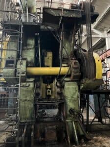 Presse de forgeage à chaud TMP Voronezh K8542 - 1600 tonne (Photo 7)