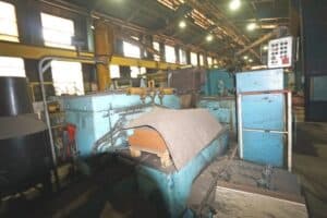 Machine de forgeage automatique Hatebur AMP30 - 230 tonne (Photo 2)