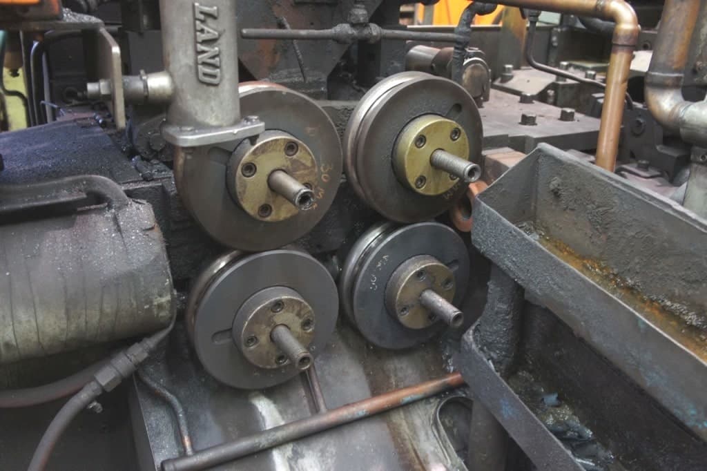 Machine de forgeage automatique Hatebur AMP30 - 230 tonne