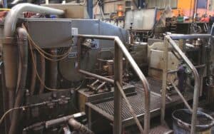 Machine de forgeage automatique Hatebur AMP30 - 230 tonne (Photo 3)