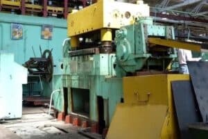 Presse d'estampage Ryazan AA6230 - 100 tonne (Photo 5)