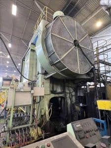 Presse de forgeage à chaud Nittan Massey MHFP-2800LW - 2800 tonne (Photo 9)