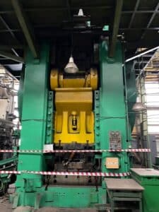Presse à genouillère Kolomna KP251 - 4000 tonne (Photo 2)