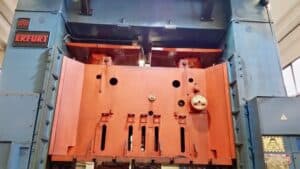 Presse d'estampage Erfurt PKZZ IV 500.1 FS - 500 tonne (Photo 8)