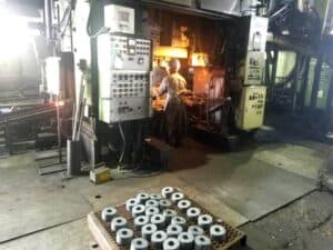 Presse de forgeage à chaud TMP Voronezh KB8546 - 4000 tonne (Photo 4)