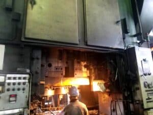 Presse de forgeage à chaud TMP Voronezh KB8546 - 4000 tonne (Photo 5)