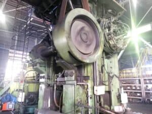 Presse de forgeage à chaud TMP Voronezh KB8546 - 4000 tonne (Photo 9)