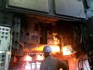 Presse de forgeage à chaud TMP Voronezh KB8546 - 4000 tonne (Photo 3)