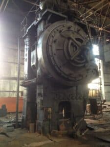Presse de forgeage à chaud TMP Voronezh K8544 - 2500 tonne (Photo 2)