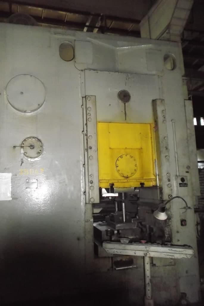 Presse à genouillère Barnaul KB8340 - 1000 tonne