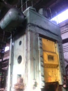 Presse à genouillère TMP Voronezh K8344 - 2500 tonne (Photo 2)