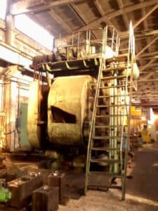 Presse à genouillère TMP Voronezh K8344 - 2500 tonne (Photo 3)