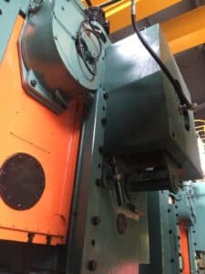 Presse à genouillère Barnaul KB8342 - 1600 tonne (Photo 3)