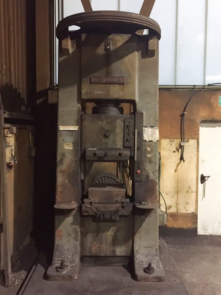 Presse à vis Weingarten P 160 - 180 tonne
