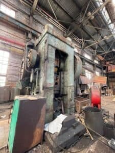 Presse de forgeage à chaud TMP Voronezh K864 - 1600 tonne (Photo 2)