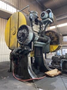 Presse de forgeage à chaud Ajax 2000 MT - 2000 tonne (Photo 3)
