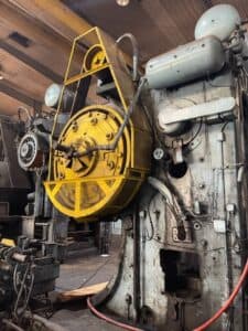 Presse de forgeage à chaud Ajax 2000 MT - 2000 tonne (Photo 6)