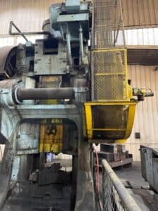Presse de forgeage à chaud Ajax 2000 MT - 2000 tonne (Photo 8)