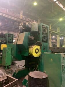 Presse à genouillère Barnaul K8336 - 400 tonne (Photo 3)