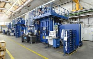 Presse hydraulique Siempelkamp 8 MN - 800 tonne (Photo 1)