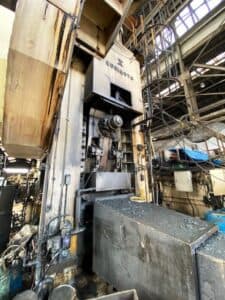 Presse de forgeage à chaud Kurimoto C2F-1600 - 1600 tonne (Photo 7)