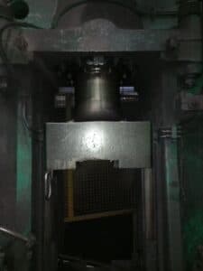 Marteau de forge Huta Zygmunt MPM 3150 - 1 tonne (Photo 1)