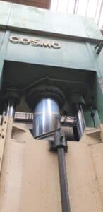Presse hydraulique Cosmo 1000 MT - 1000 tonne (Photo 2)