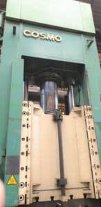 Presse hydraulique Cosmo 1000 MT - 1000 tonne (Photo 3)
