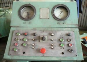 Presse hydraulique P7640 - 1000 tonne (Photo 6)