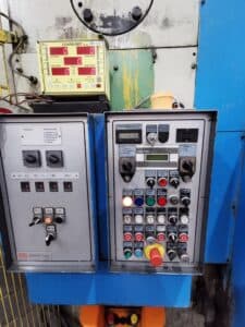 Presse à genouillère Barnaul KB8342 B - 1600 tonne (Photo 9)