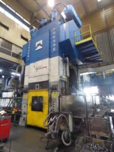 Presse de forgeage à chaud Manzoni 2500 SR/TR - 2500 tonne (Photo 3)