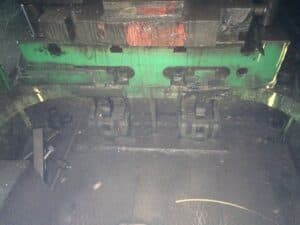 Presse d'ébavurage TMP Voronezh KA9540 - 1000 tonne (Photo 4)