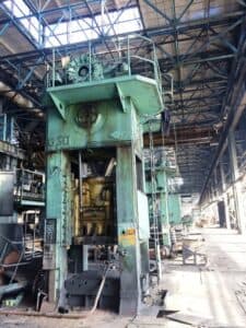Presse d'ébavurage TMP Voronezh K9538 - 630 tonne ID: 75564