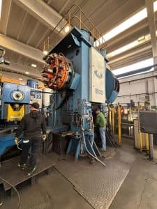 Presse de forgeage à chaud TMP Voronezh К04.038.842 - 1600 tonne (Photo 5)