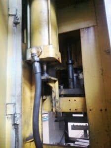 Presse d'ébavurage KarpatPressMash KG9534 - 250 tonne (Photo 15)