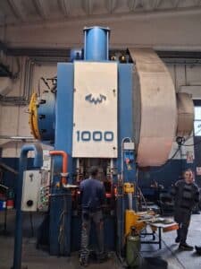 Presse de forgeage à chaud TMP Voronezh KB8040 - 1000 tonne ID: 76267