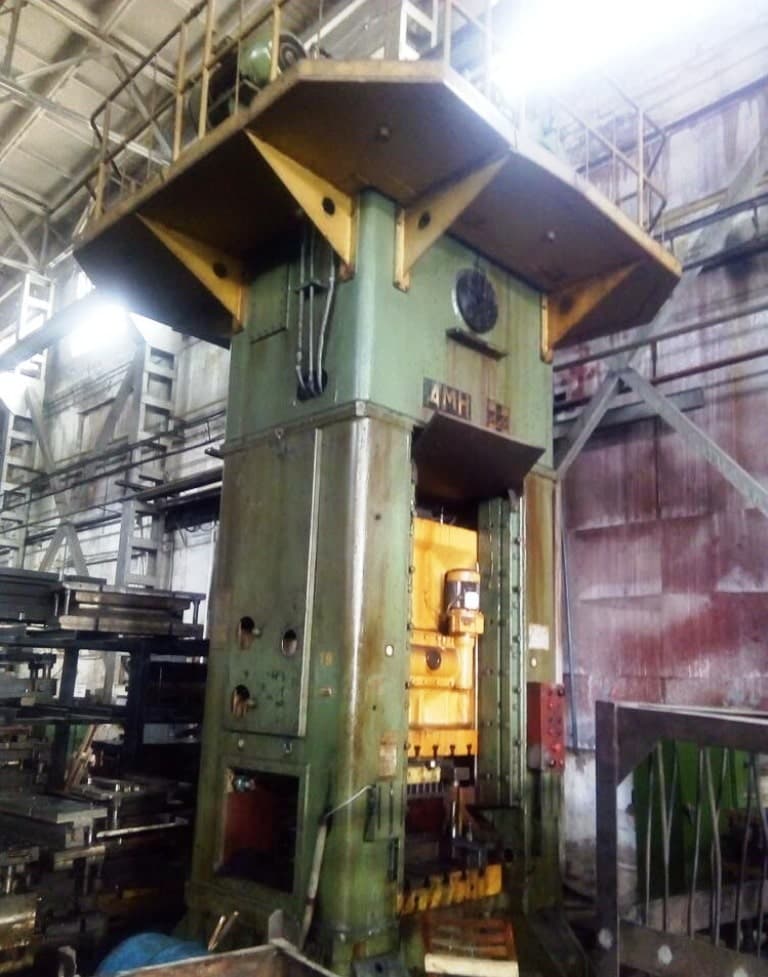 Presse d'ébavurage TMP Voronezh KB2536 - 400 tonne