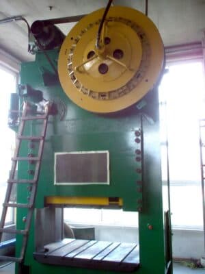 Presse mécanique Ravne KES 630 - 630 tonne ID: S90971