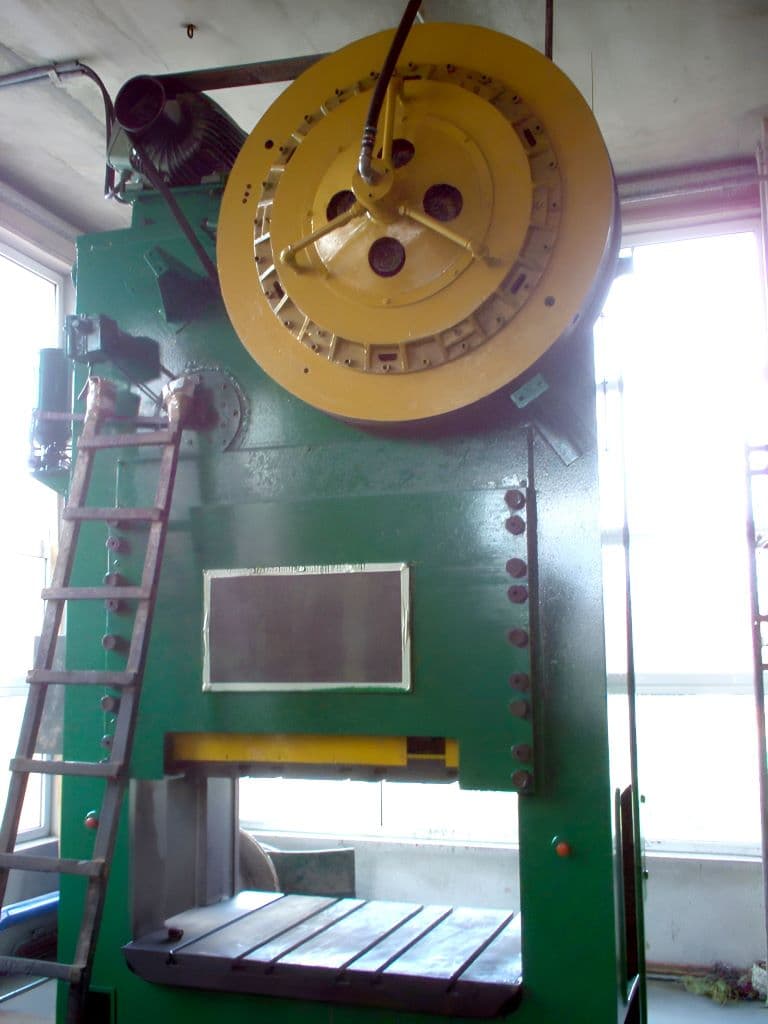 Presse mécanique Ravne KES 630 - 630 tonne