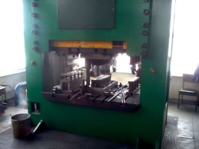 Presse mécanique Ravne KES 630 - 630 tonne (Photo 1)