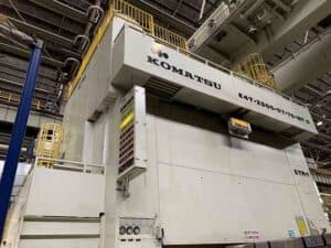 Presse d'estampage Komatsu E4T2500 - 2500 tonne (Photo 5)
