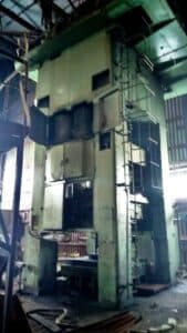 Presse d'ébavurage TMP Voronezh KA9544 - 2500 tonne (Photo 1)