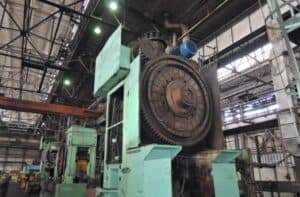 Presse de forgeage à chaud Smeral LZK 4000 S - 4000 tonne (Photo 4)