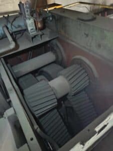 Presse d'ébavurage Zdas LU 250/800 - 250 tonne (Photo 4)