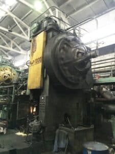Presse de forgeage à chaud TMP Voronezh AKKG8040 - 1000 tonne (Photo 1)