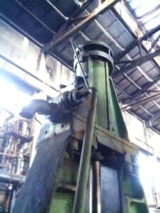 Marteau de forge SKMZ Kramatorsk MA2147 - 5 tonne (Photo 1)