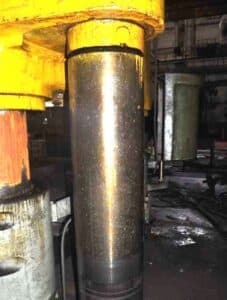 Presse de forgeage en matrice ouverte Dnepropress P3847 - 5000 tonne (Photo 5)