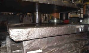 Presse de forgeage en matrice ouverte Dnepropress P3847 - 5000 tonne (Photo 9)